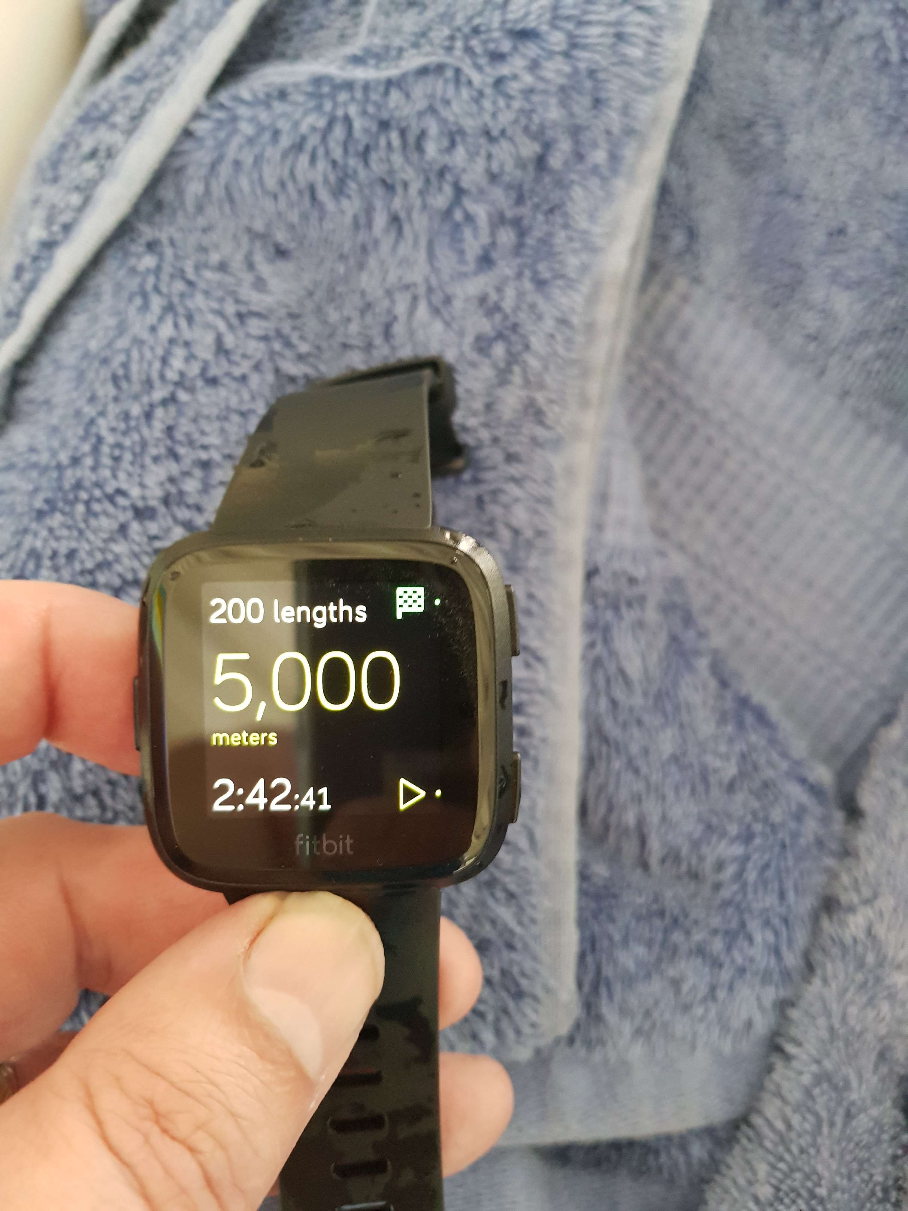 charge 3 fitbit swimming