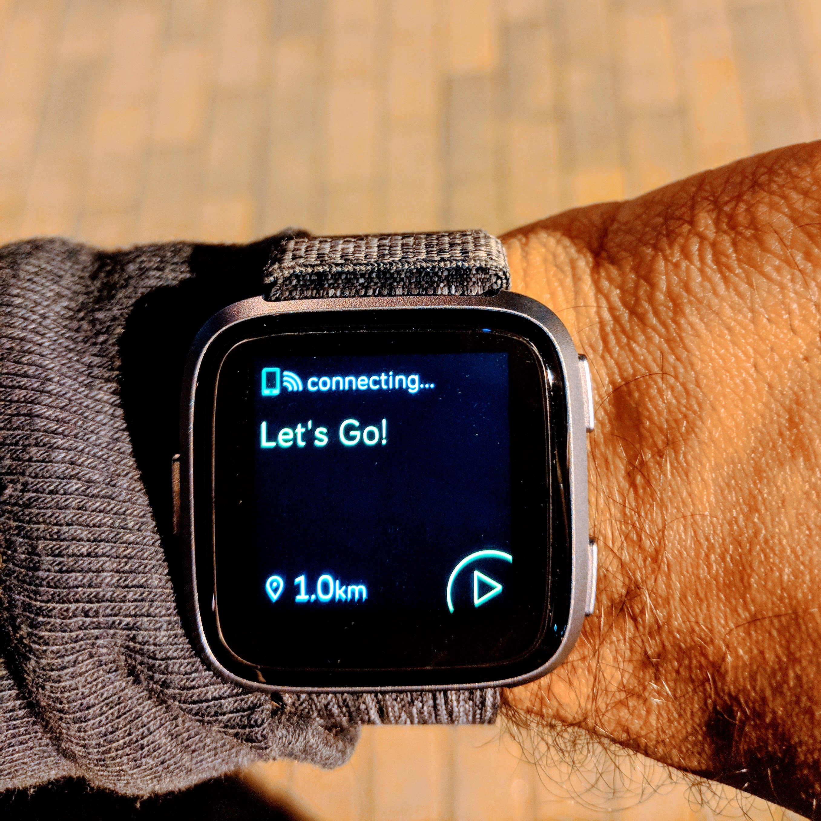 fitbit versa gps without phone